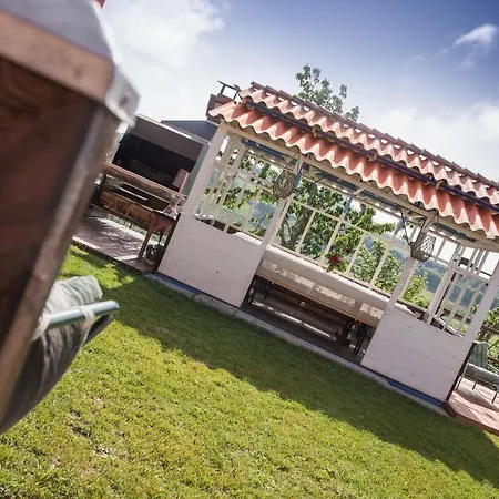 Bed & Breakfast Miello Nelle Langhe Mango