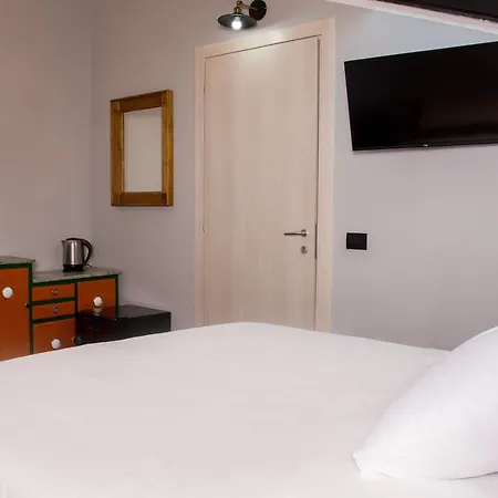 Bed & Breakfast Miello Nelle Langhe 4*