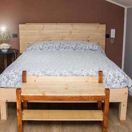 Miello Nelle Langhe Bed & Breakfast Mango